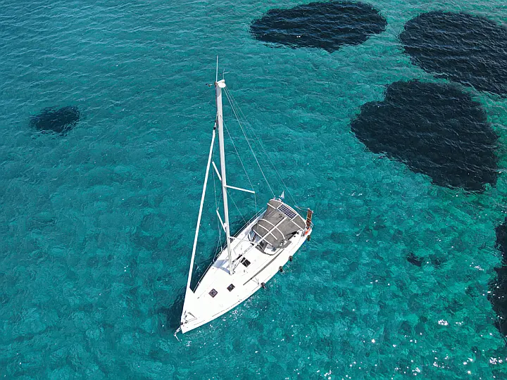 Sun Odyssey 410 - External image