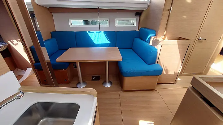 Sun Odyssey 440 - 4 cabine - 2 bagni - 