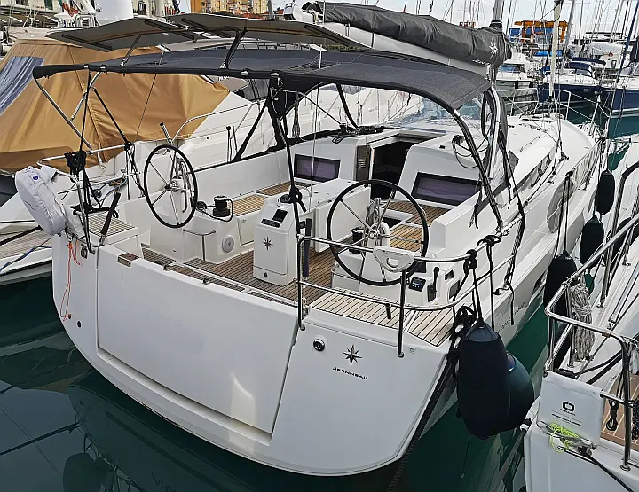 Sun Odyssey 440 - 4 cabine - 2 bagni - 