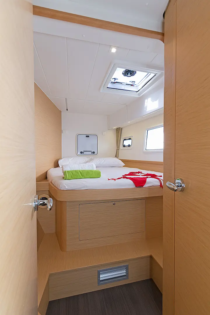 Lagoon 42 A/C & GEN & WM - 