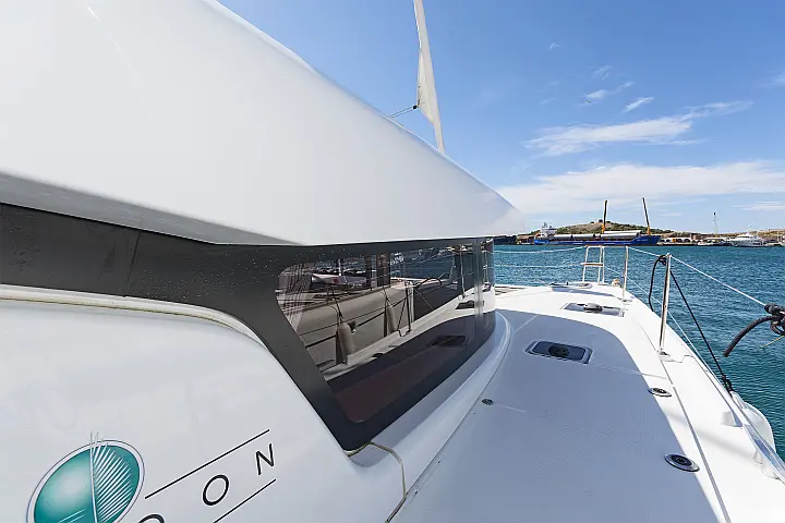 Lagoon 42 A/C & GEN & WM - 