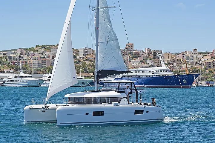 Lagoon 42 A/C & GEN & WM - 