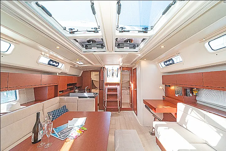 Hanse 458 - 