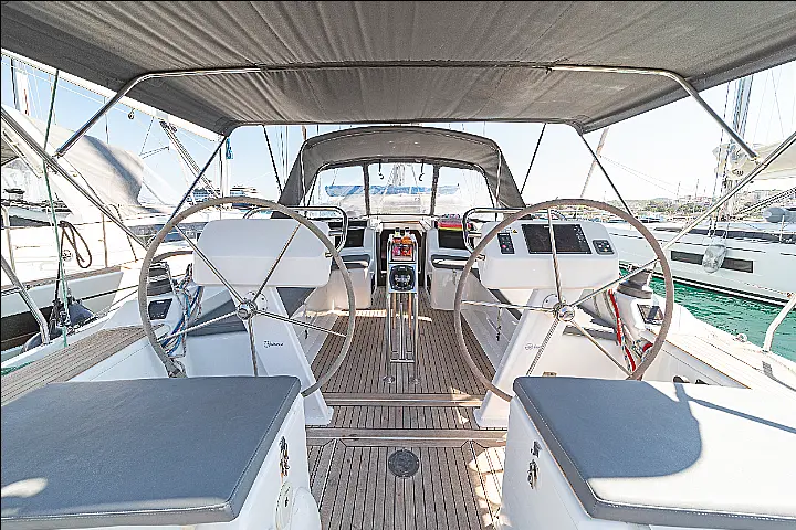 Hanse 458 - 
