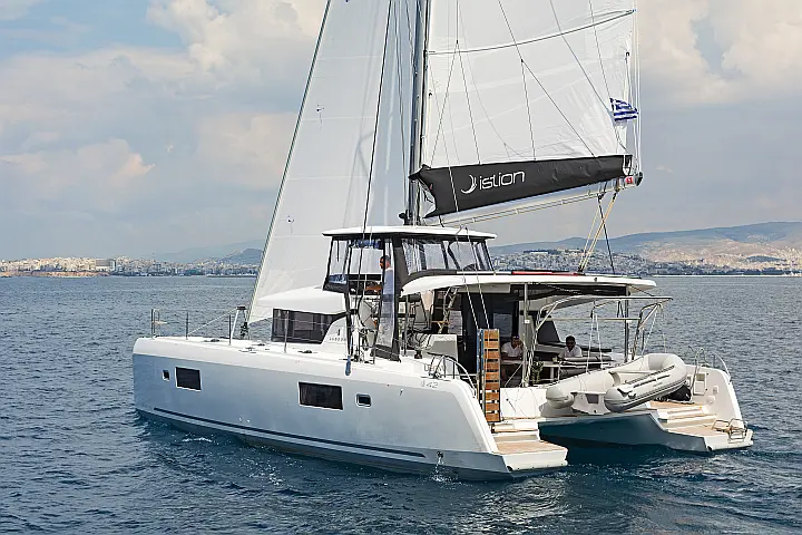 Lagoon 42 A/C & GEN - 