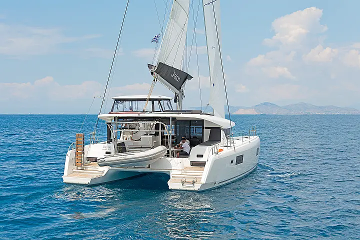 Lagoon 42 A/C & GEN - 