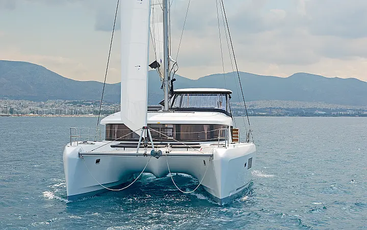Lagoon 42 A/C & GEN - 
