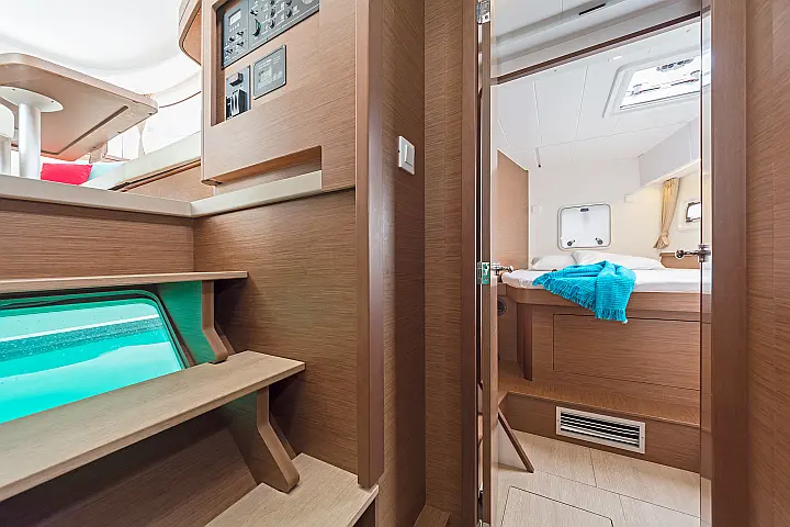 Lagoon 42 A/C & GEN - 