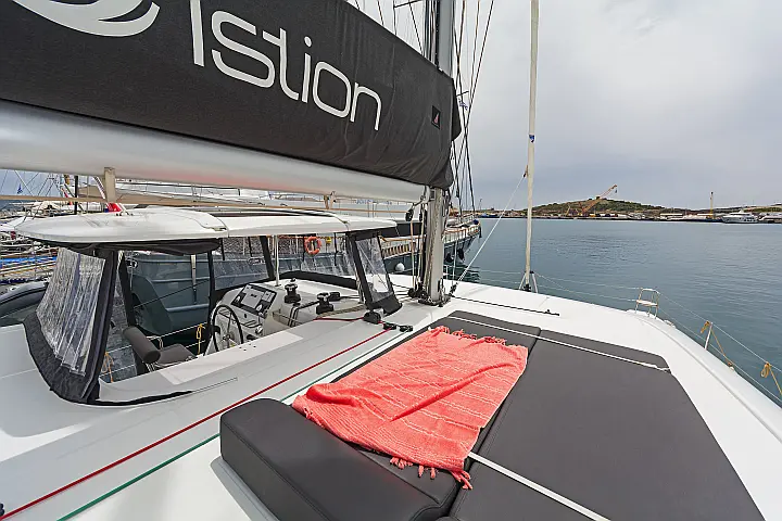Lagoon 42 A/C & GEN - 