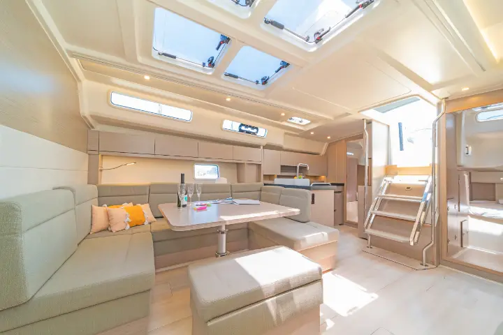 Hanse 458 - 