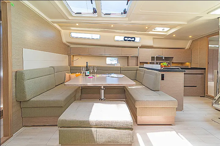 Hanse 458 - 