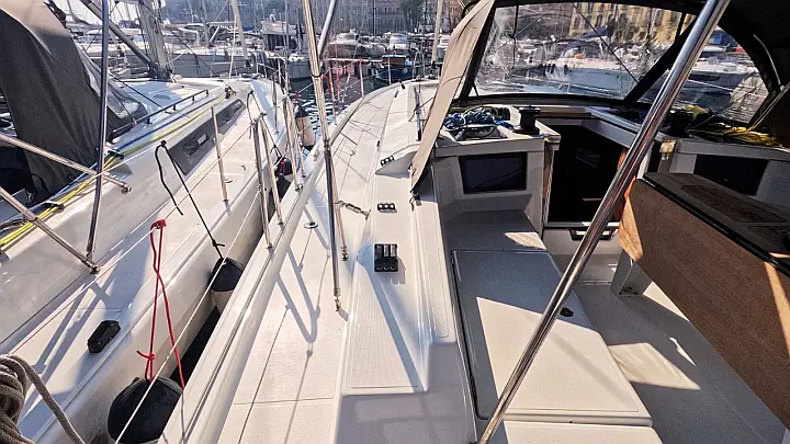 Dufour 44-4 cabins - 