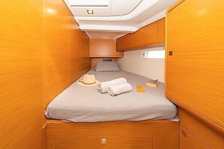 Sun Odyssey 519 A/C & GEN - 