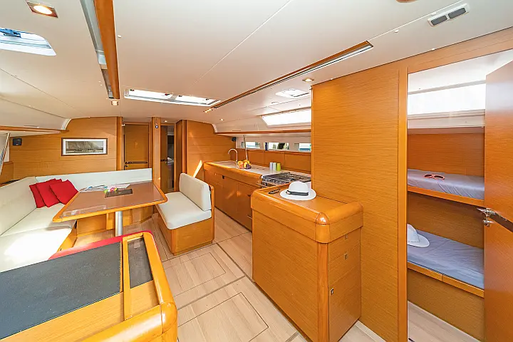 Sun Odyssey 519 A/C & GEN - 