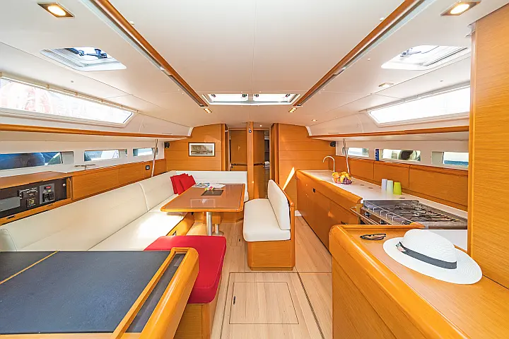 Sun Odyssey 519 A/C & GEN - 