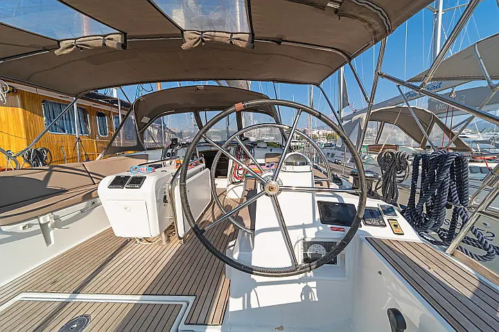 Sun Odyssey 519 A/C & GEN - 