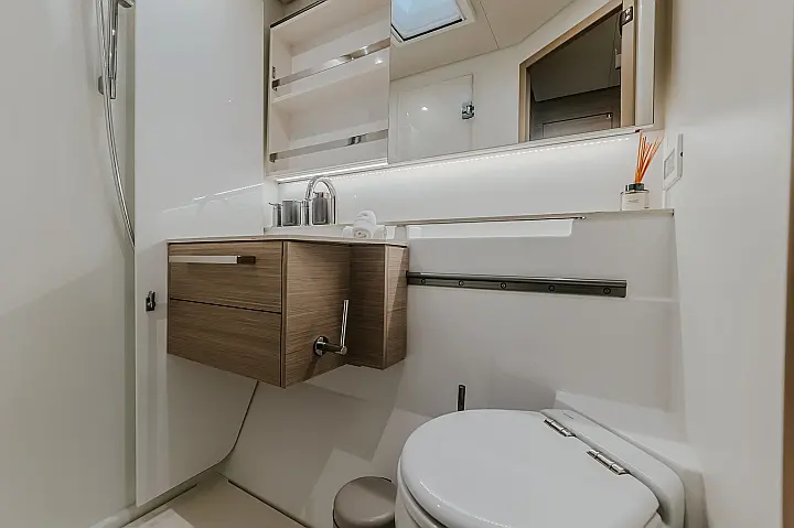 Lagoon 55 - 