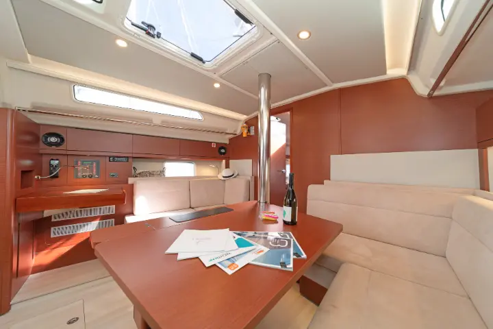 Hanse 418 - 