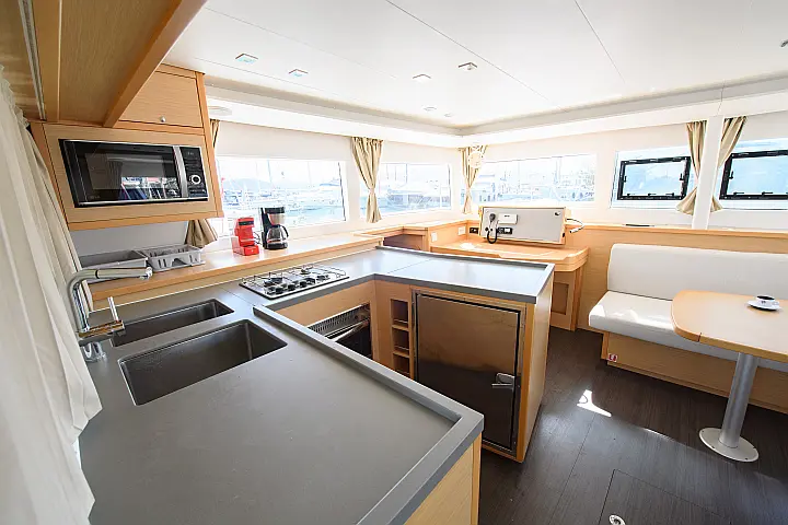 Lagoon 450  Flybridge - 