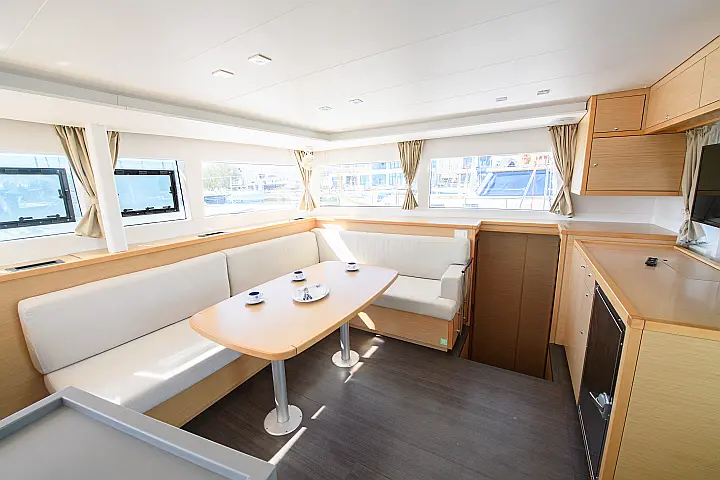 Lagoon 450  Flybridge - 