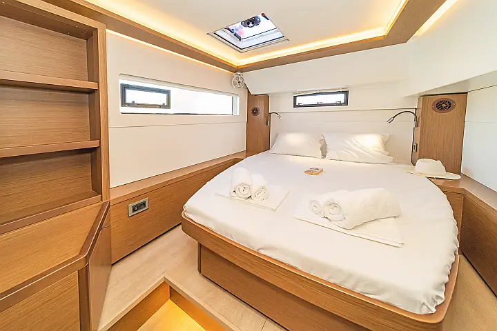 Lagoon 46 A/C & GEN & WM - 