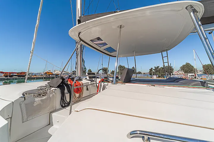 Lagoon 46 A/C & GEN & WM - 