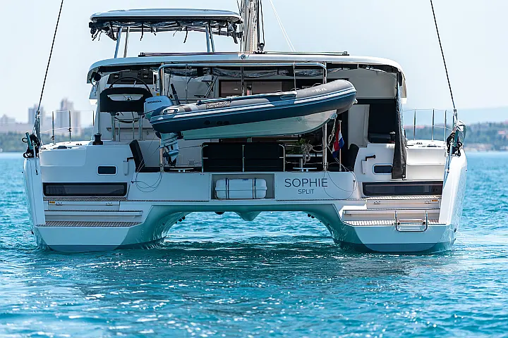 Lagoon 42 Owner version - 