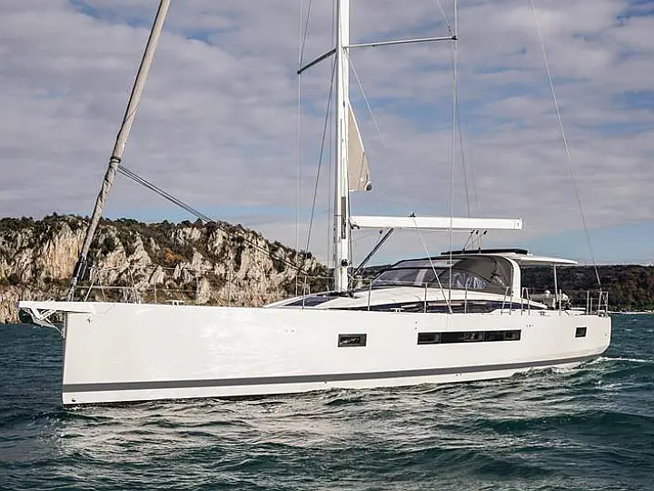 Jeanneau 65 - External image