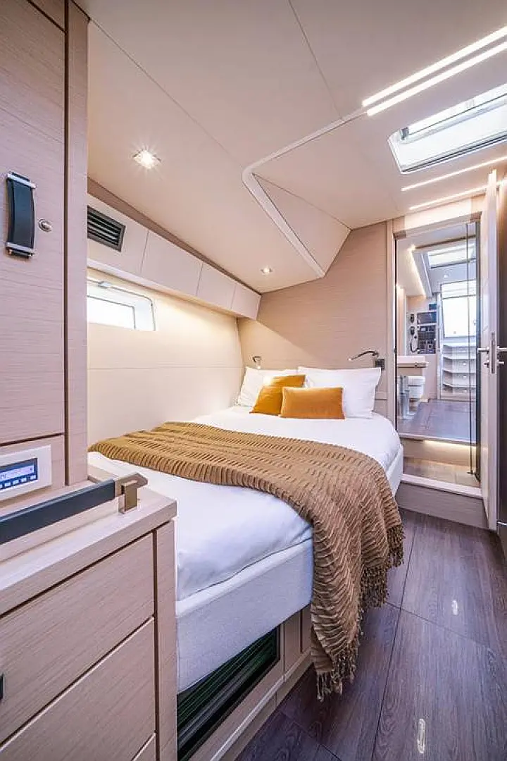Jeanneau 65 - 