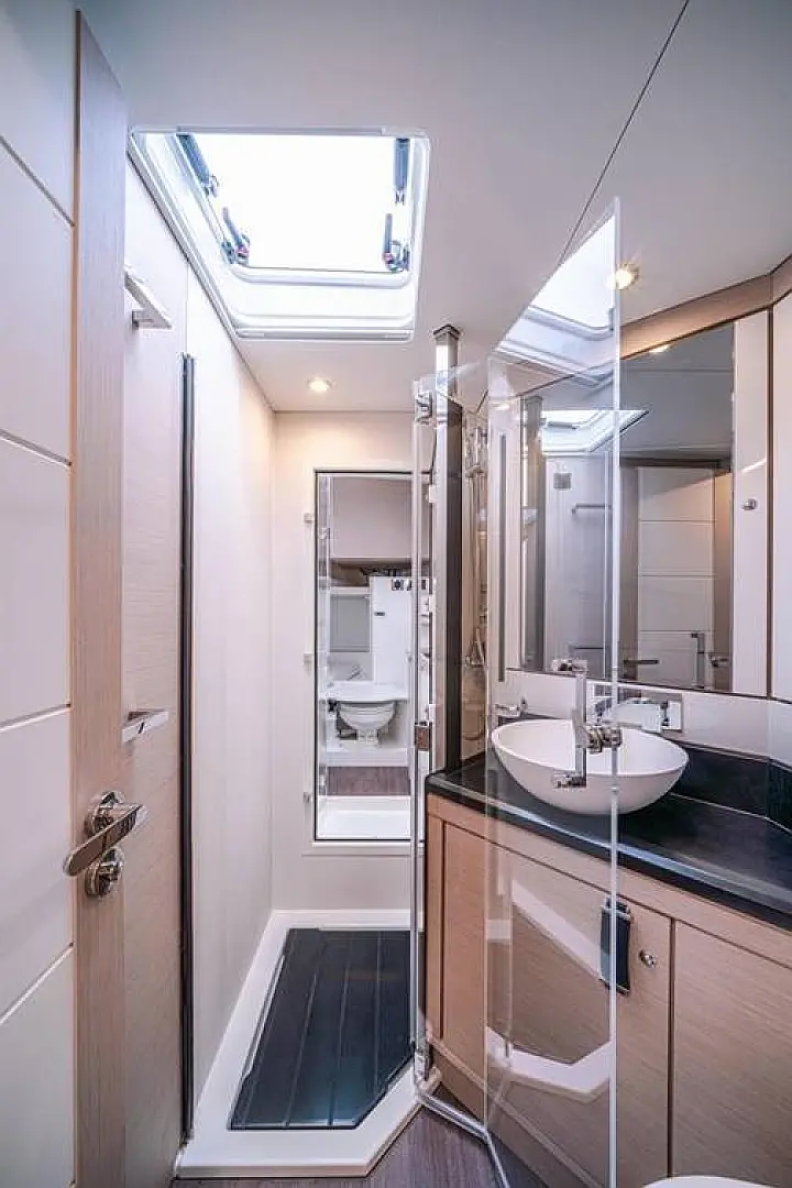 Jeanneau 65 - 