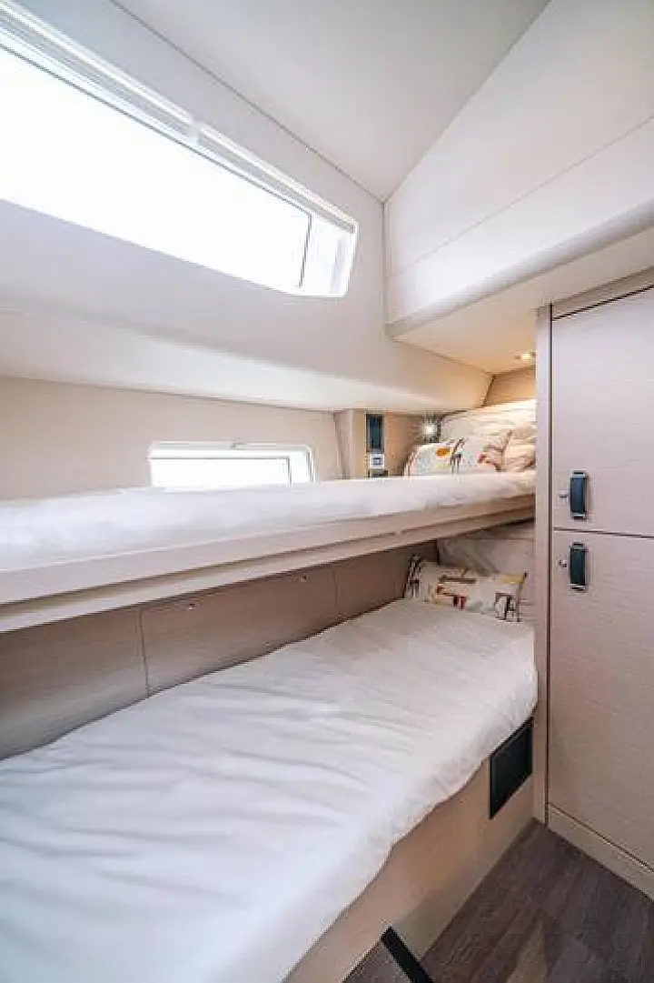 Jeanneau 65 - 