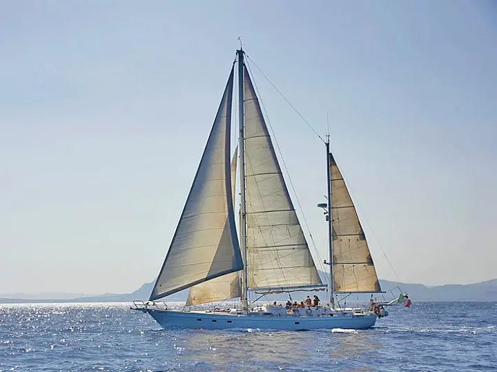 Ketch 65 - External image