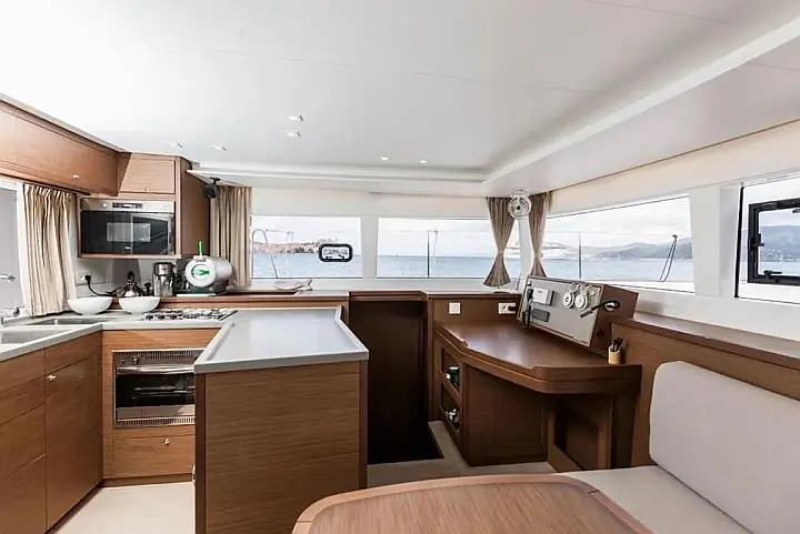Lagoon 450  Flybridge - 