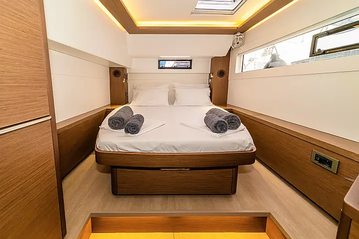 Lagoon 46 A/C & GEN & WM - 