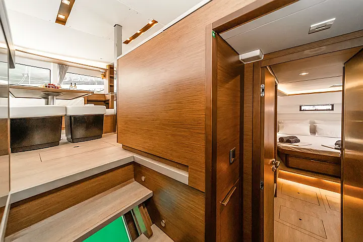 Lagoon 46 A/C & GEN & WM - 