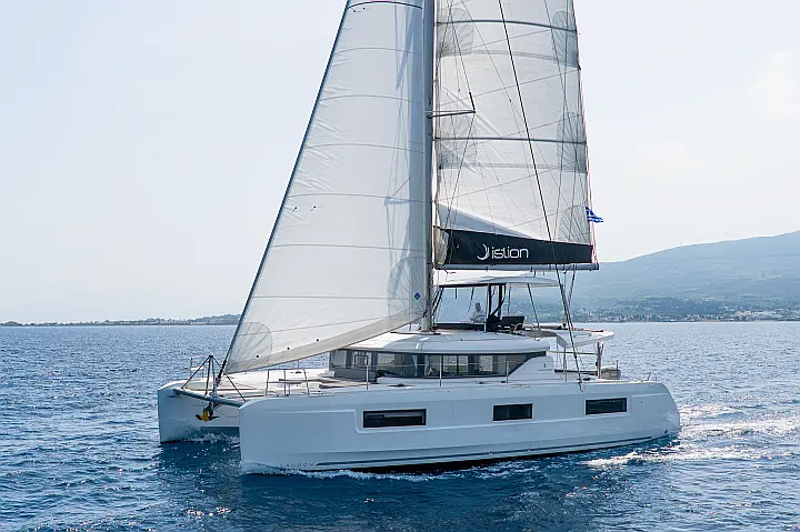 Lagoon 46 A/C & GEN & WM - 