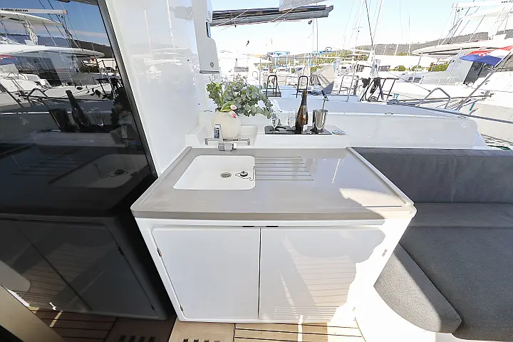 Lagoon 51 - owner version - 