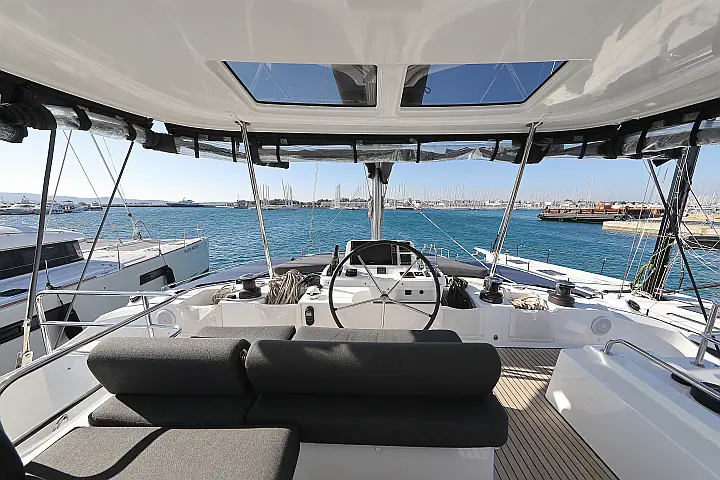 Lagoon 51 - owner version - 