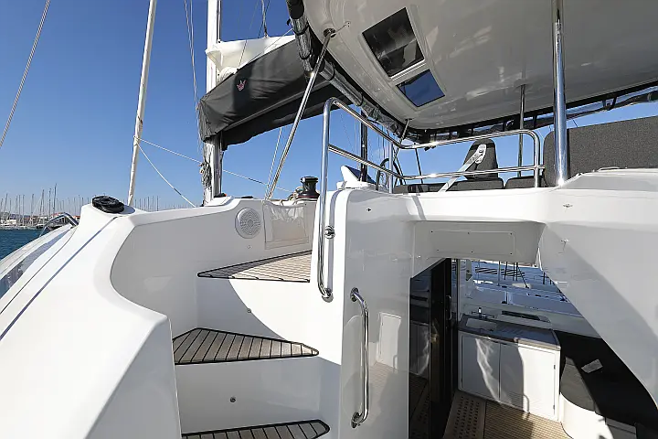 Lagoon 51 - owner version - 