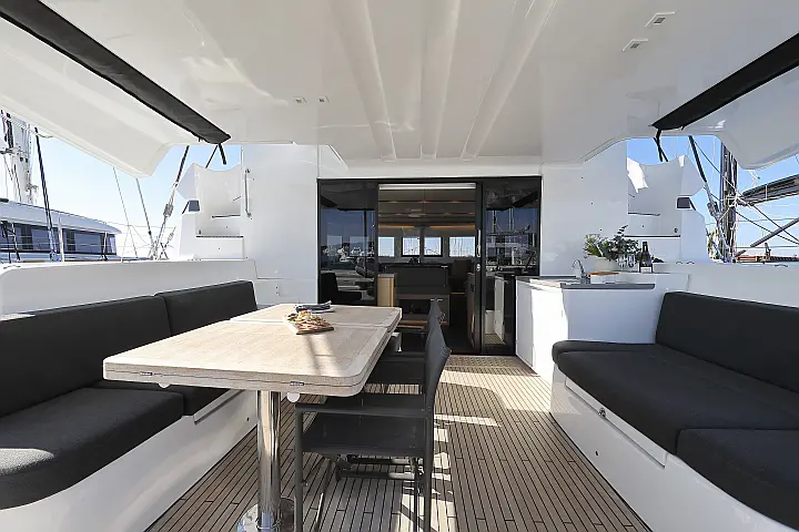 Lagoon 51 - owner version - 