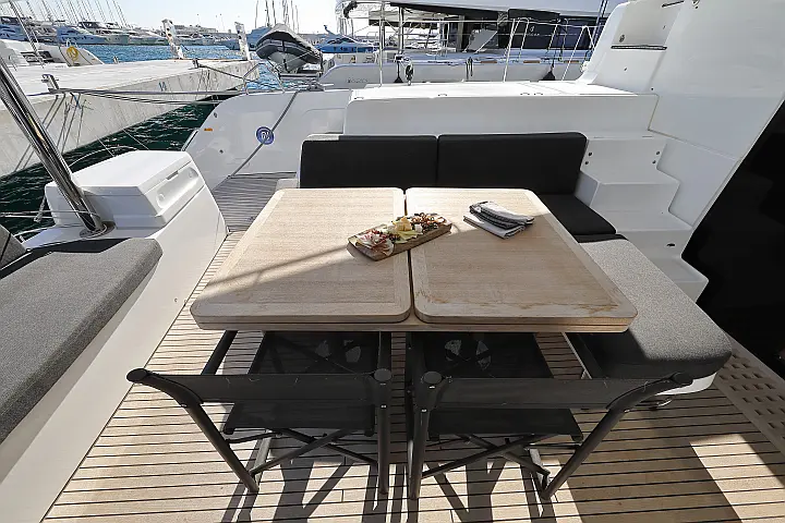 Lagoon 51 - owner version - 