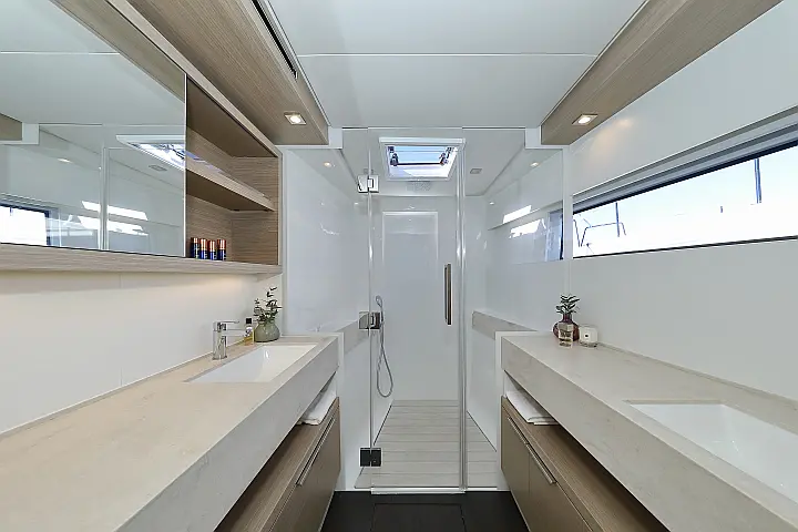 Lagoon 51 - owner version - 