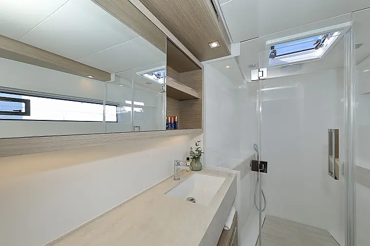 Lagoon 51 - owner version - 