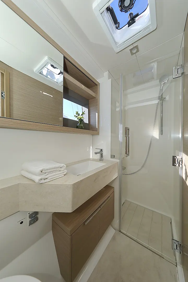 Lagoon 51 - owner version - 