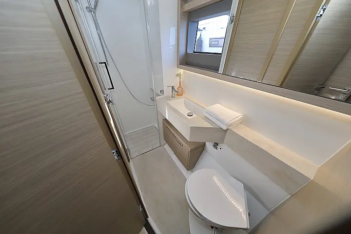 Lagoon 51 - owner version - 