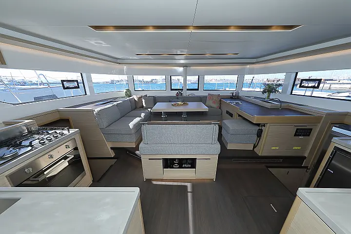 Lagoon 51 - owner version - 
