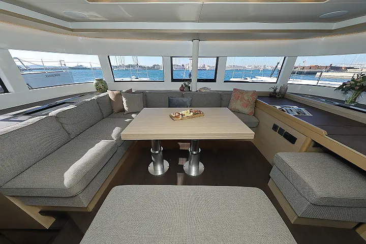 Lagoon 51 - owner version - 