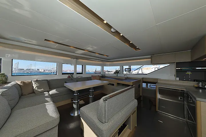 Lagoon 51 - owner version - 