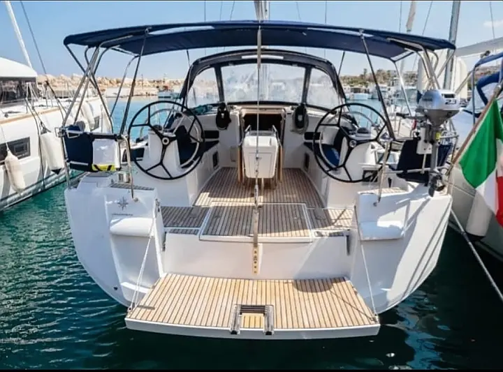Sun Odyssey 519 