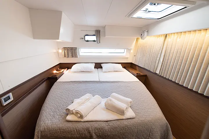 Lagoon 42 - 